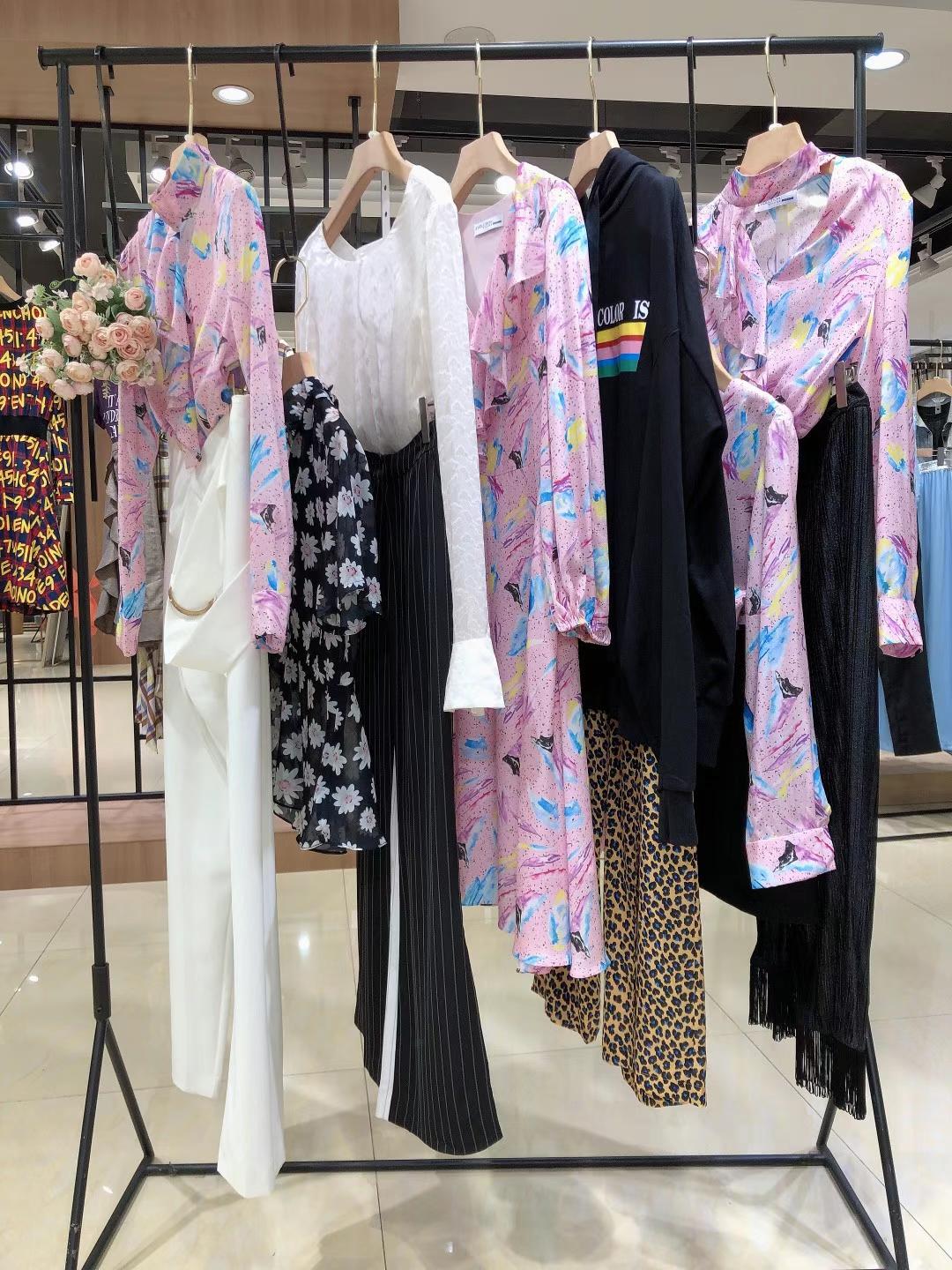 国内一线品牌蔡伊文2022夏品牌女装折扣尾货走份批发  女装尾货批发  女装库存尾货批发
