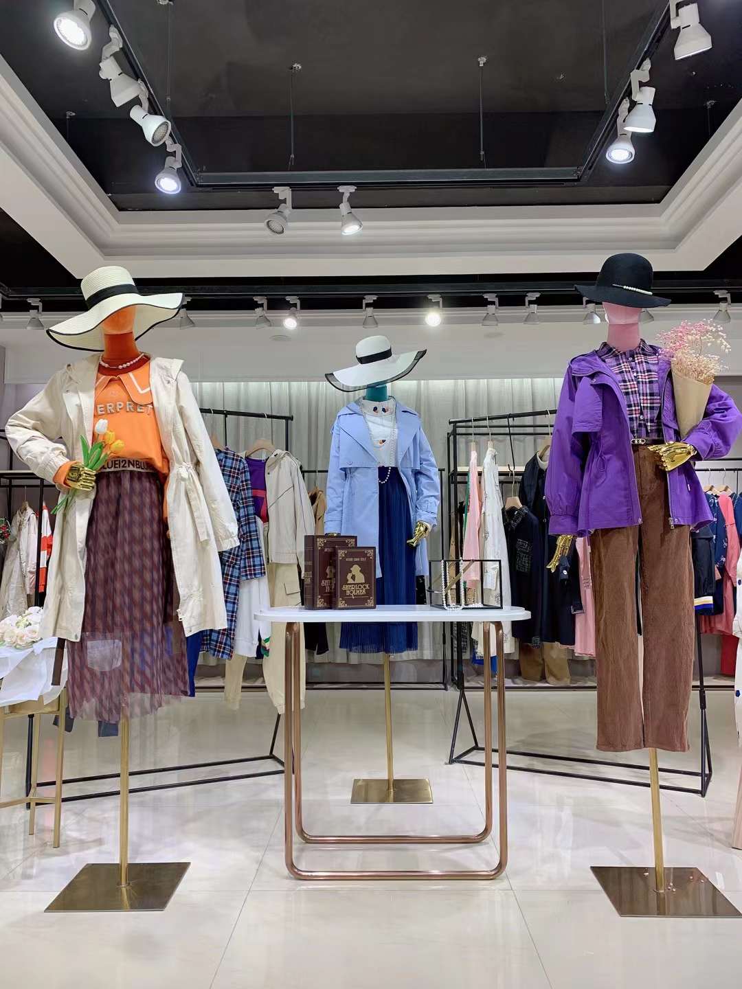 一二线品牌布卡拉2022品牌女装折扣尾货实体进货渠道  女装尾货批发  女装库存尾货批发
