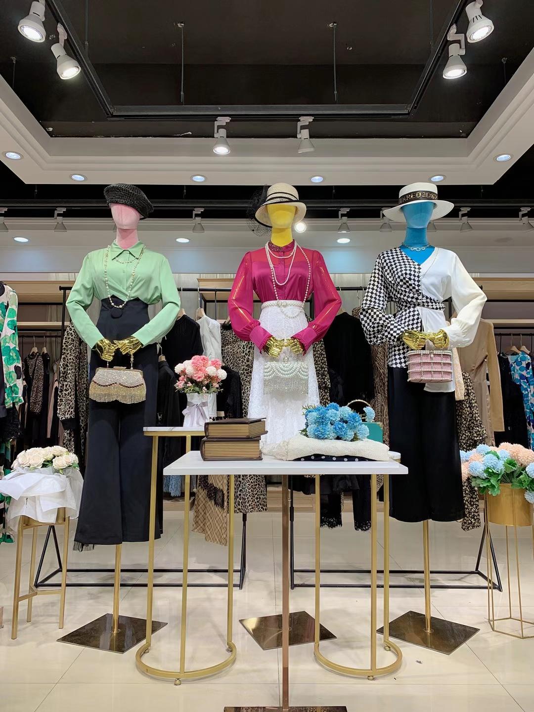 深圳南油轻奢高品2022女装折扣库存尾货批发市场  女装尾货批发  女装库存尾货批发