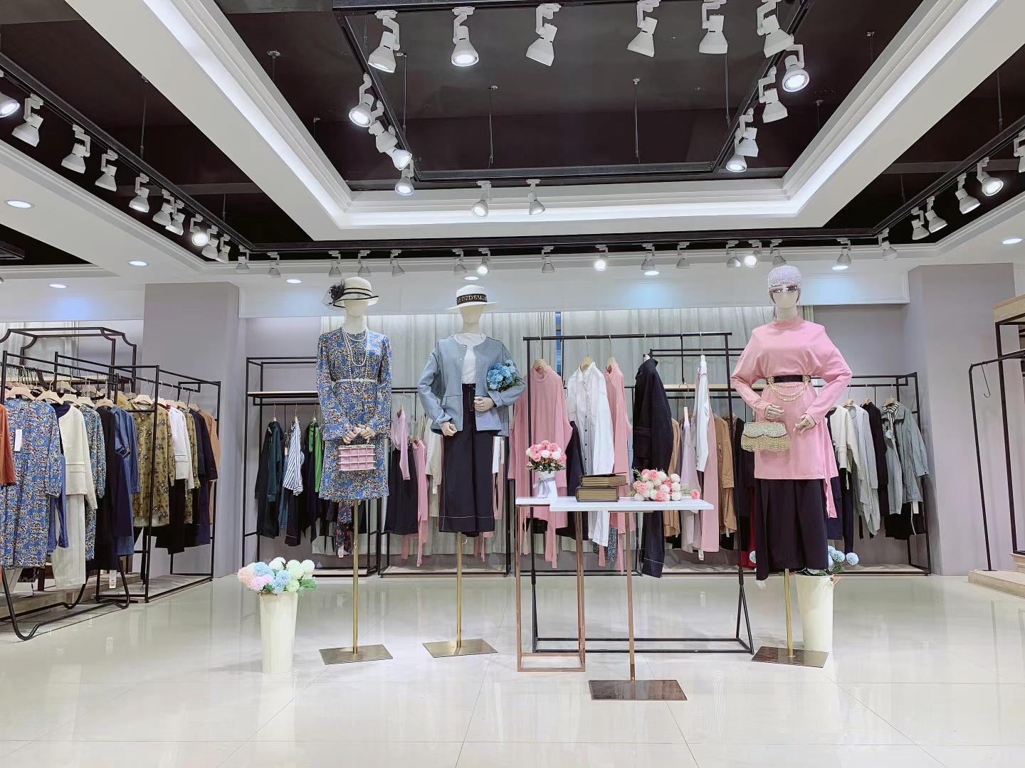 高端优雅品牌都兰2022女装折扣店直播货源进货渠道  女装尾货批发  女装库存尾货批发