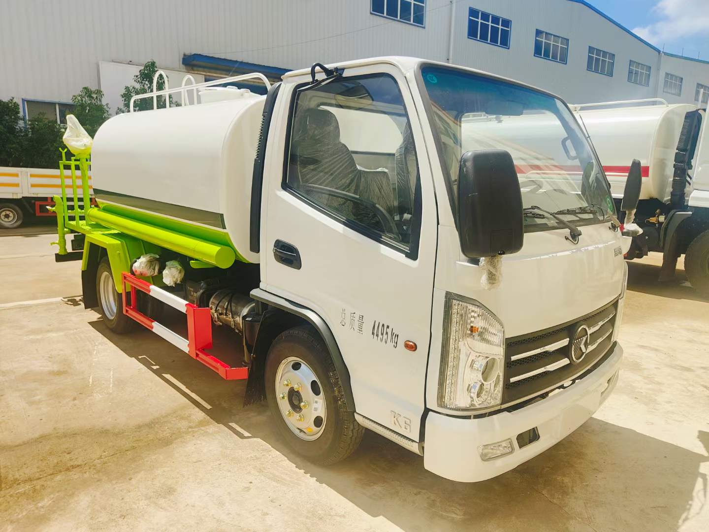 凯马国六蓝牌5吨洒水车，整车型号HCQ5041TDYKM6