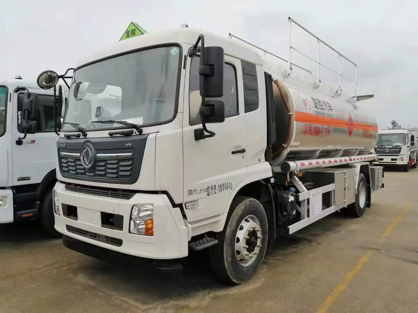 东风天锦单桥14.2立方铝合金运油车  国六  油罐车