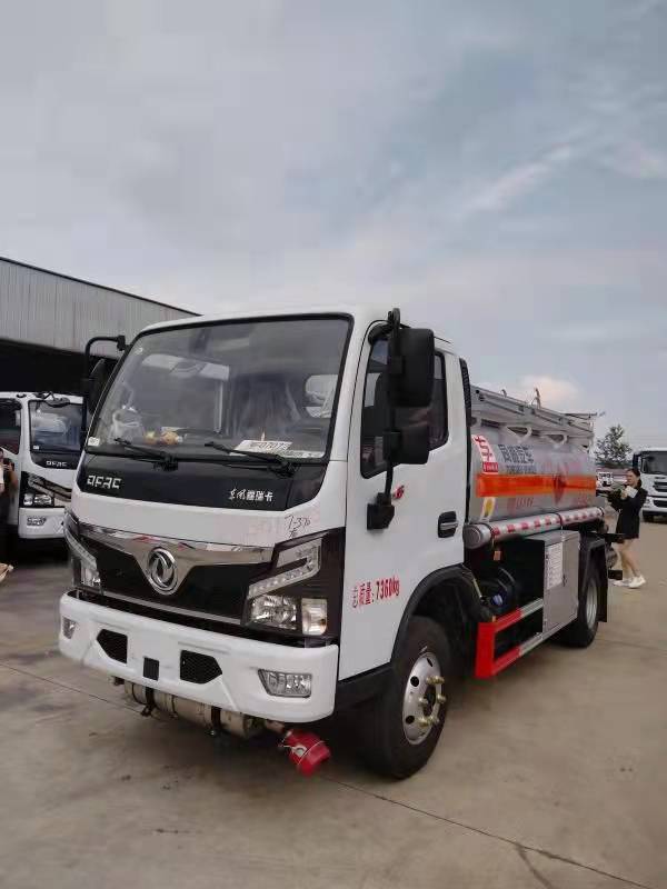 国六东风多利卡5吨加油车 专用车厂家出售