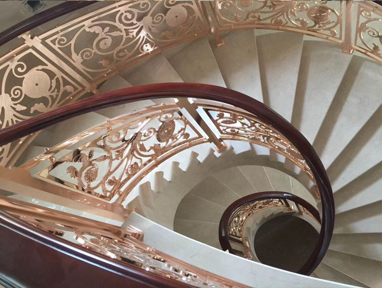定制欧式铜弧形楼梯扶手造型典雅时尚效果  青古铜铝艺护栏  铝雕花护栏  铝楼梯厂家