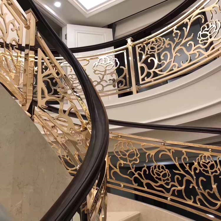 铝艺楼梯护栏专业生产厂家  沙金铝雕楼梯  雕花镂空铝艺楼梯  K金镜面铝艺楼梯