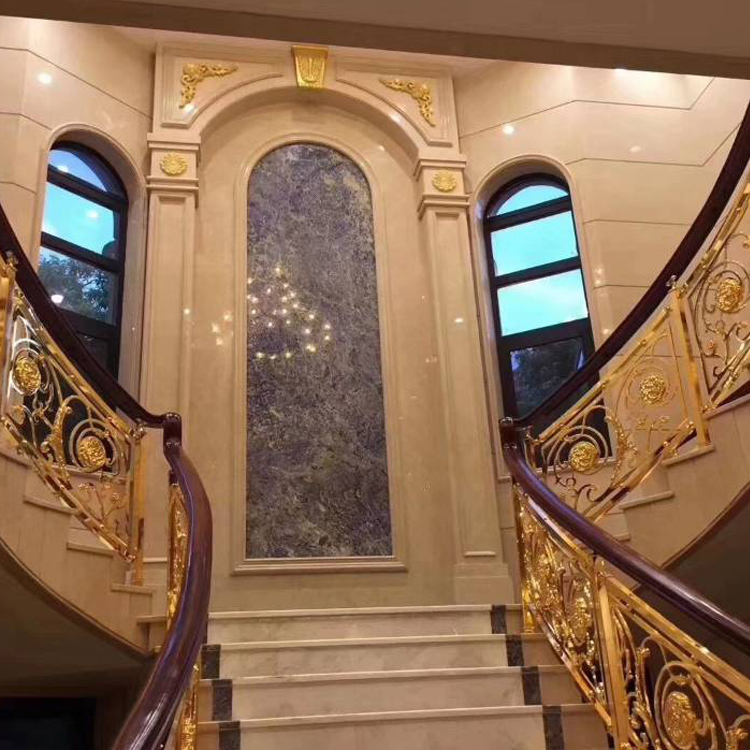 别墅旋转雕花扶手让家溢满潮流气质  沙金铝雕楼梯  高档艺术铝艺雕花护栏  红古铜铝艺楼梯扶手