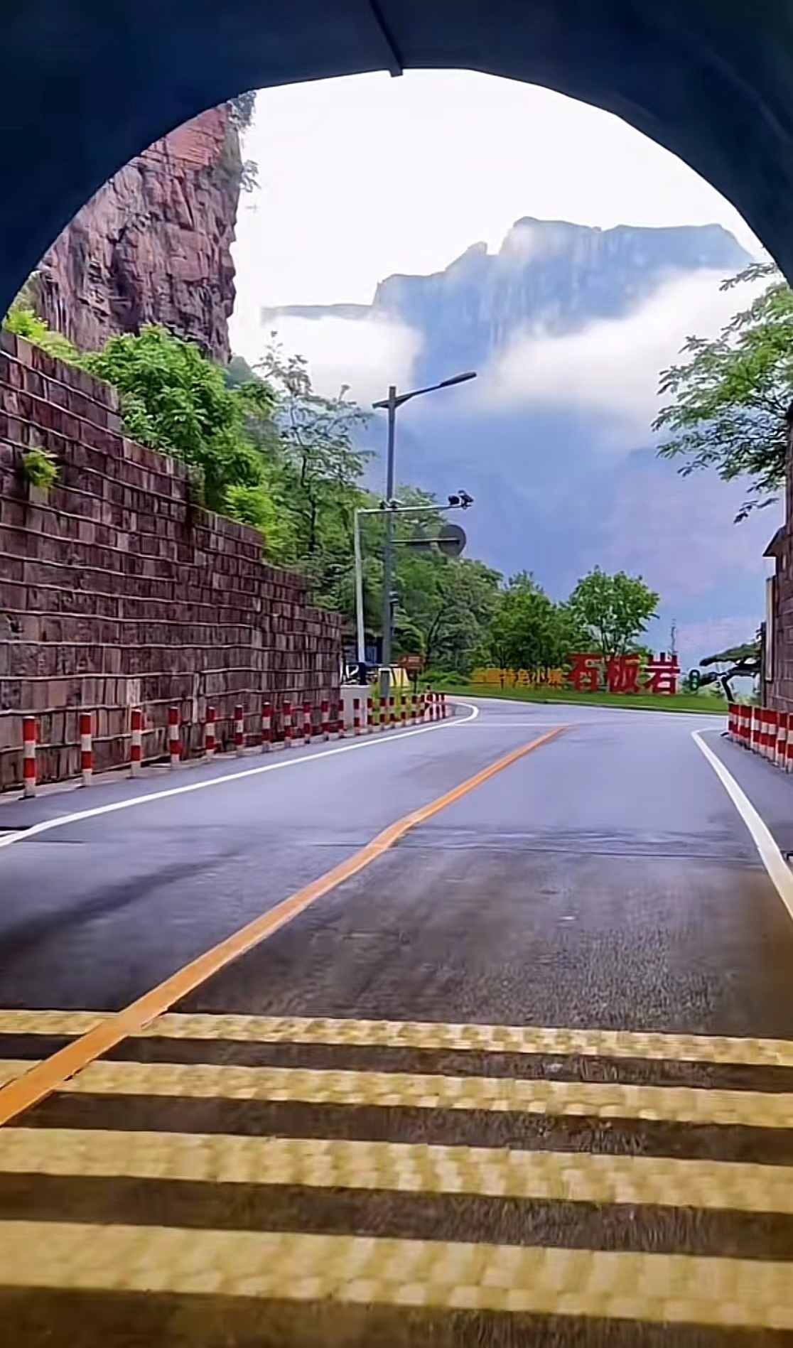 南京道路划线-高速公路的几种标线  南京停车场划线