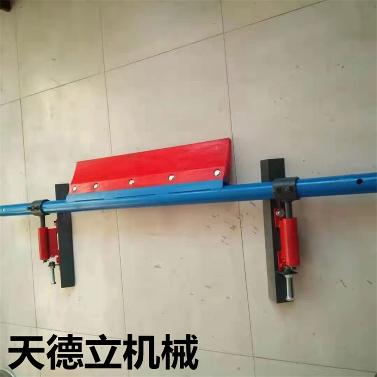 P型聚氨酯清扫器  聚氨酯二道清扫器  一字型皮带清扫器  聚氨酯刮板