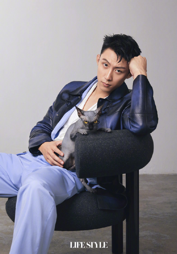 黄景瑜代言 黄景瑜商演 黄景瑜翻包植入&nbsp;&nbsp;明星翻包&nbsp;&nbsp;明星代言&nbsp;&nbsp;明星商务