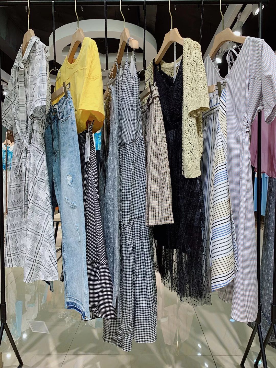 正品专柜下架品牌Re-BLUE2022夏品女装折扣店批发市场  女装尾货批发  女装库存尾货批发