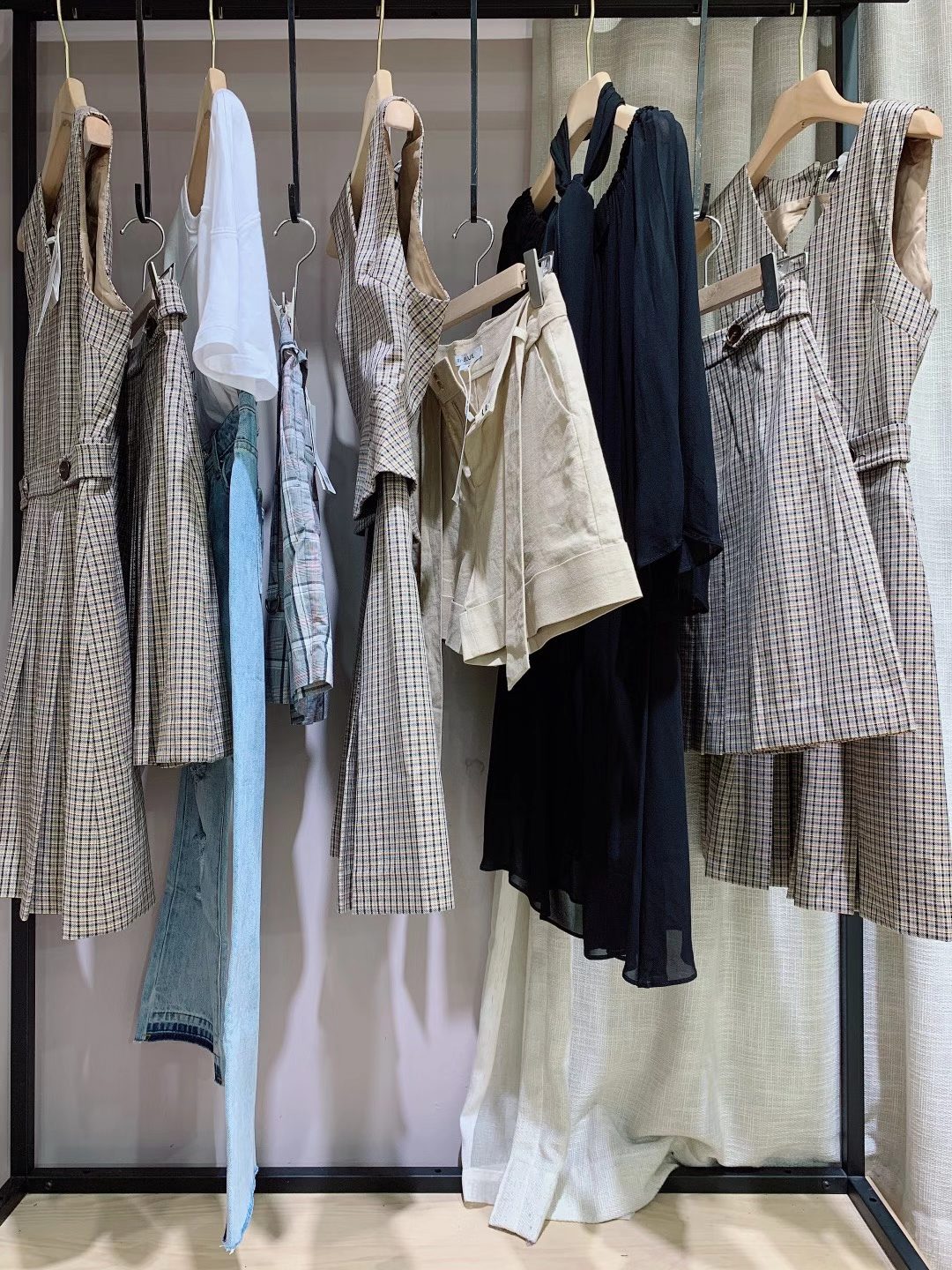 正品专柜下架品牌Re-BLUE2022夏品女装折扣店批发市场  女装尾货批发  女装库存尾货批发