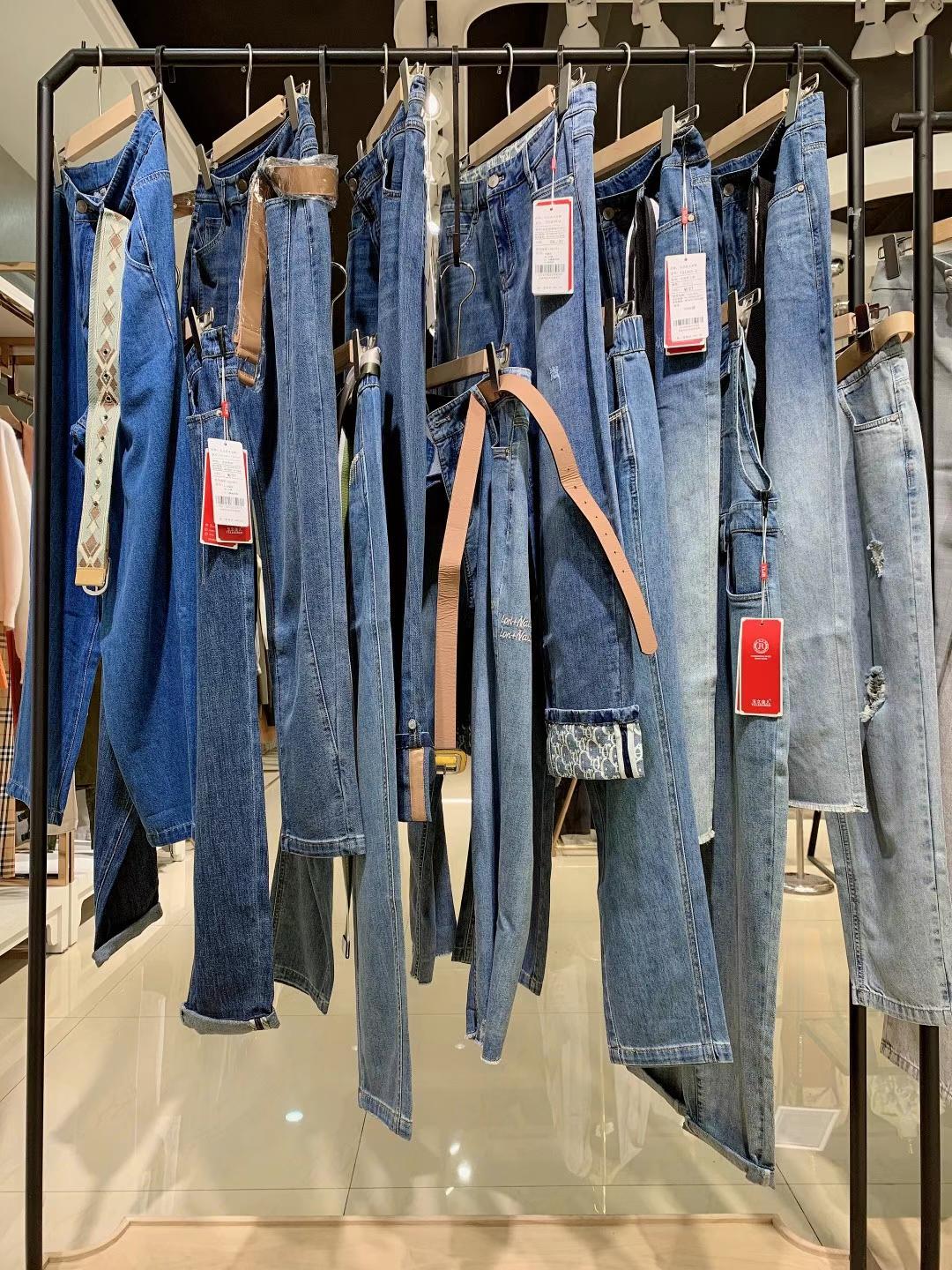 知名品牌玉立佳人2022秋品牌女装折扣尾货一手货源批发  女装尾货批发  女装库存尾货批发