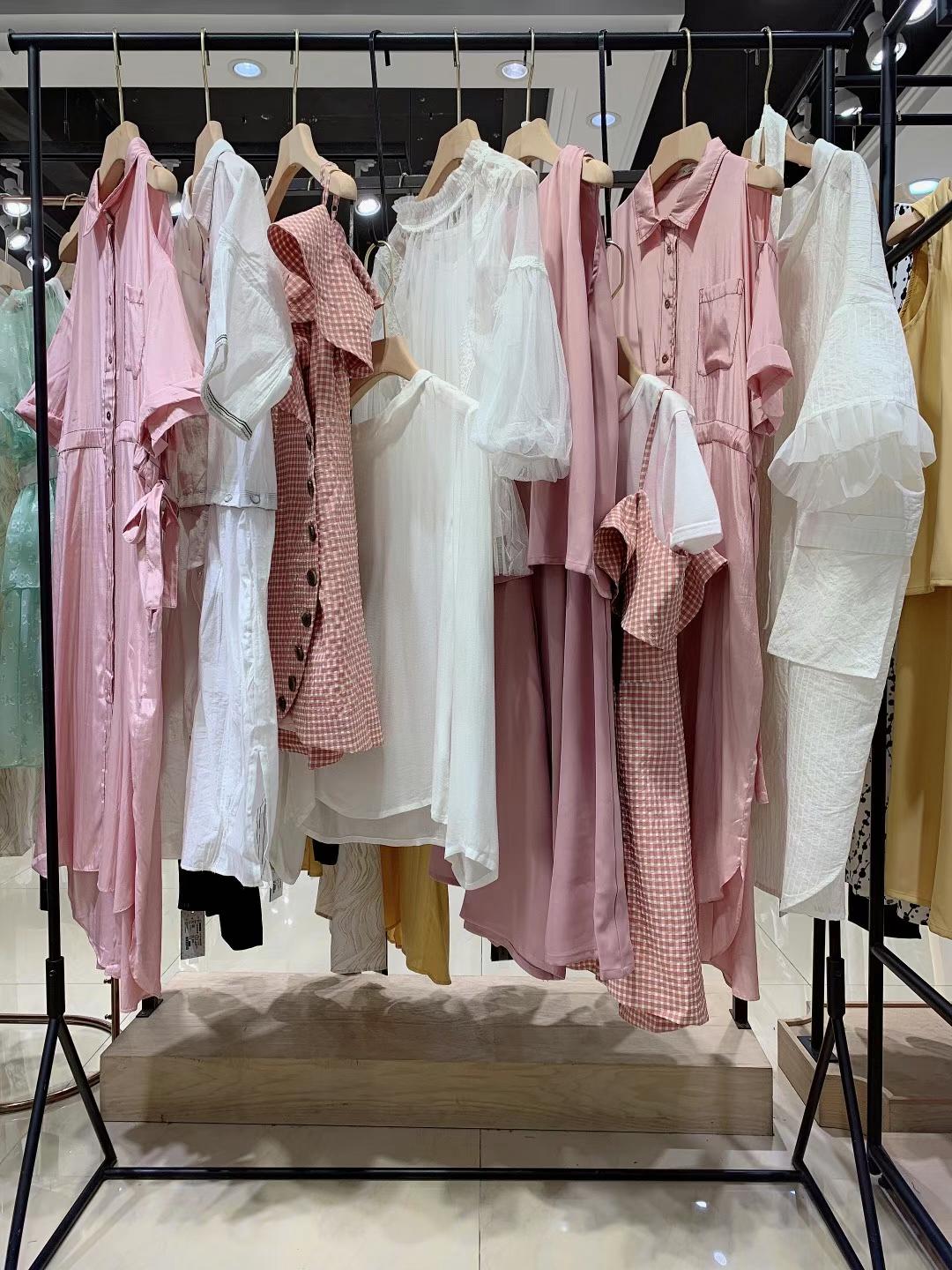 高端品牌ORGANIC WORK2022夏品牌女装尾货清仓  女装折扣  女装尾货批发  女装库存尾货批发
