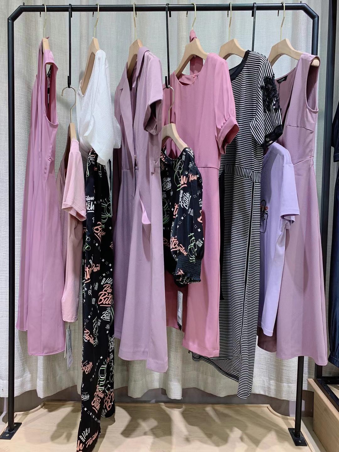 深圳品牌隆缘裳2022秋品牌女装折扣实体进货渠道  女装尾货批发  女装库存尾货批发