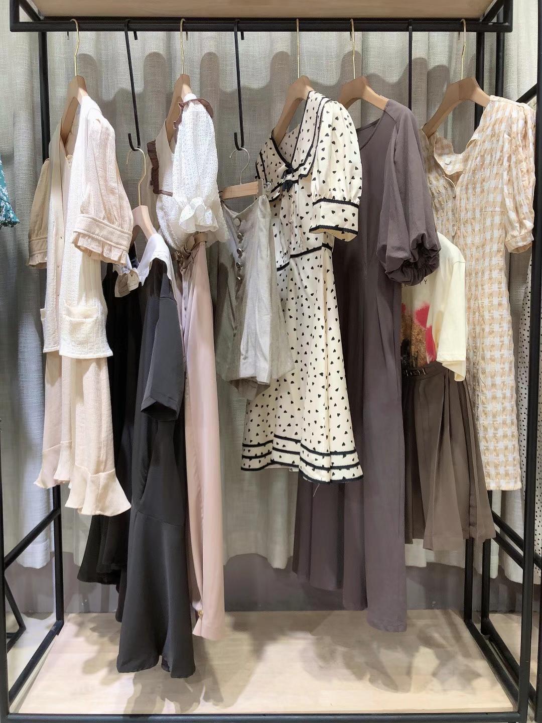 高端品牌米祖2022时尚女装折扣尾货批发渠道  女装尾货批发  女装库存尾货批发