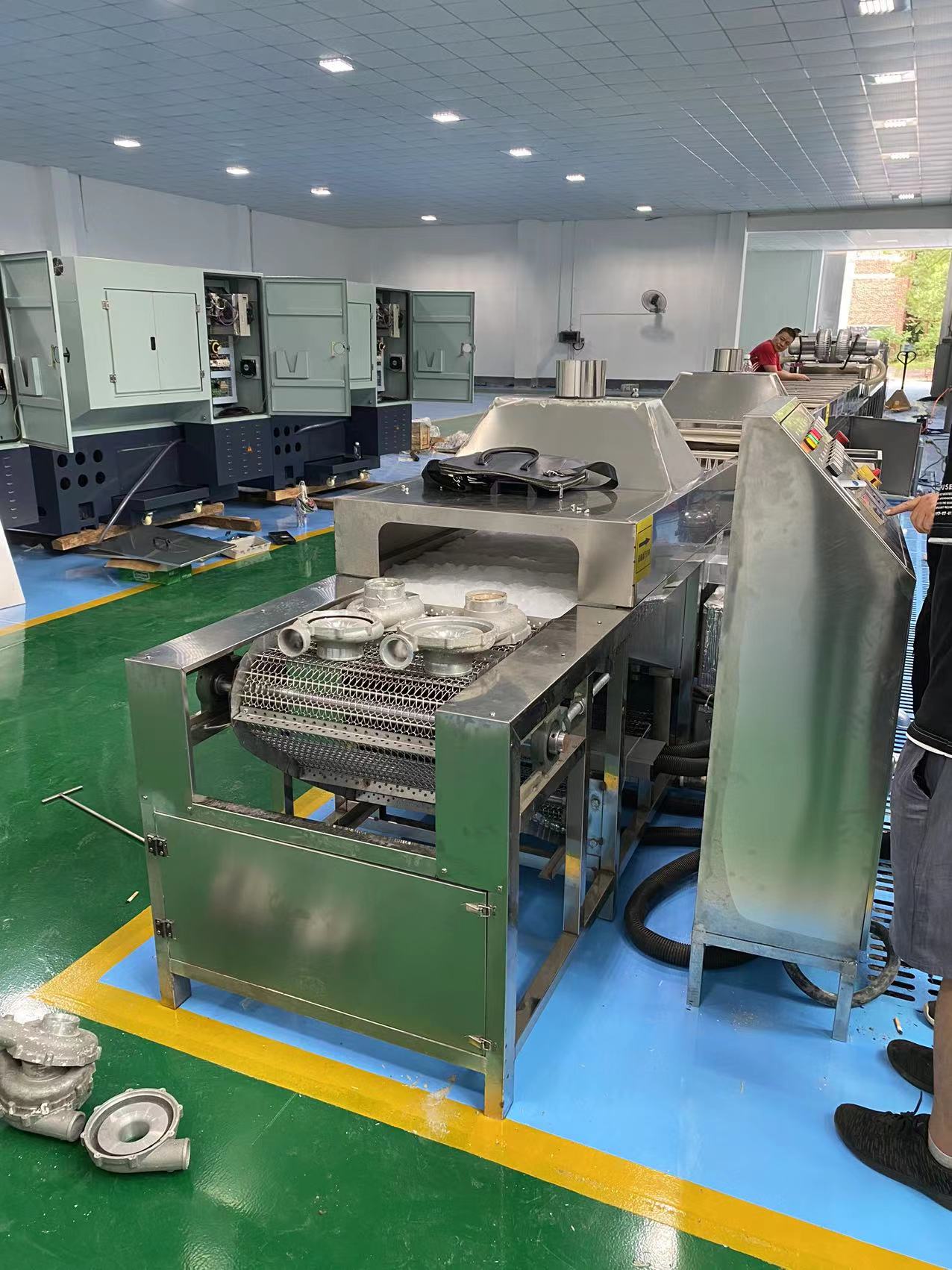 汽车零部件前处理专用清洗机 平面输送式超声波清洗机  佛山汽配清洗机  中山汽车配件清洗机  肇庆市超声波