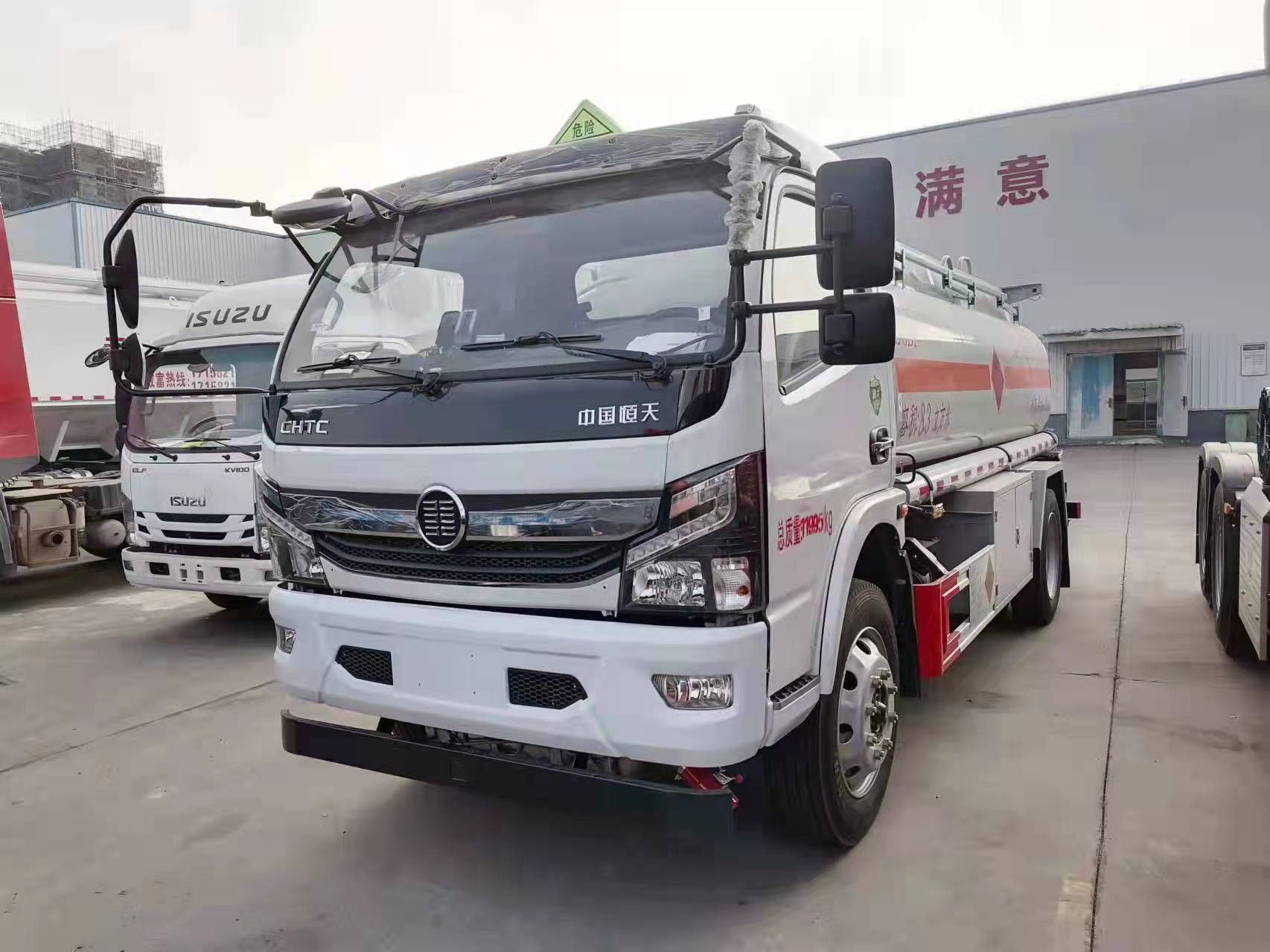 国六东风8吨加油车 经典玉柴发动机
