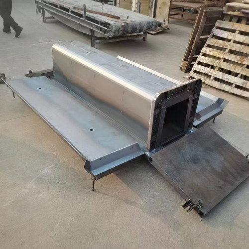 卵形水槽模具激光切割焊接保定驰立模具厂  矩形水渠模具  排水渠模具