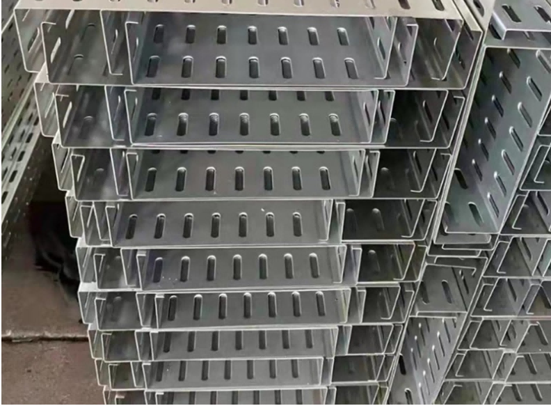 镇江诚银供应不锈钢托盘式电缆桥架 盘式桥架  不锈钢304电缆桥架  不锈钢托盘式桥架  不锈钢桥架