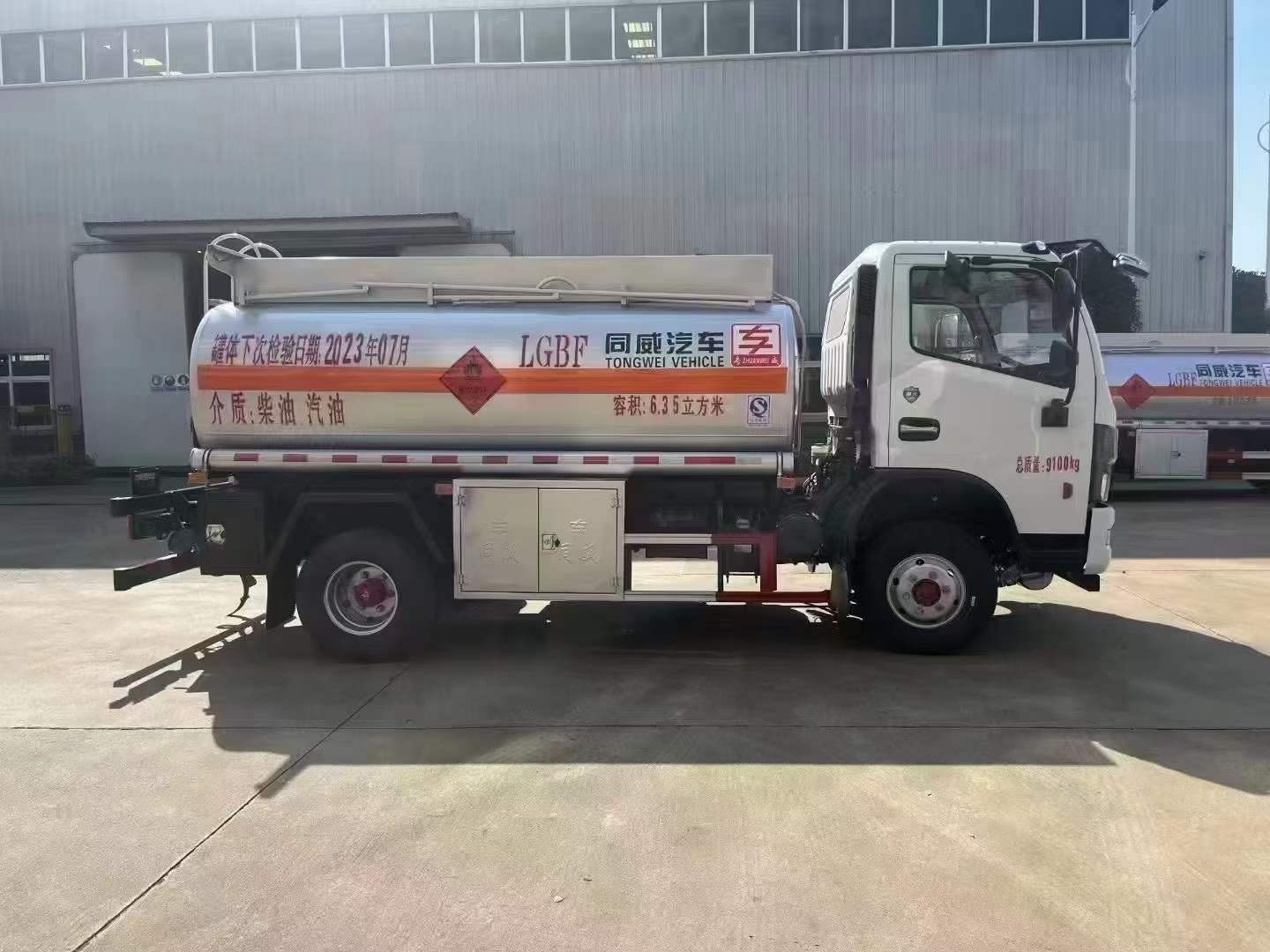 五吨油罐车 玉柴140马力 满载5吨油罐车 新款车  五吨加油车  五吨运油车