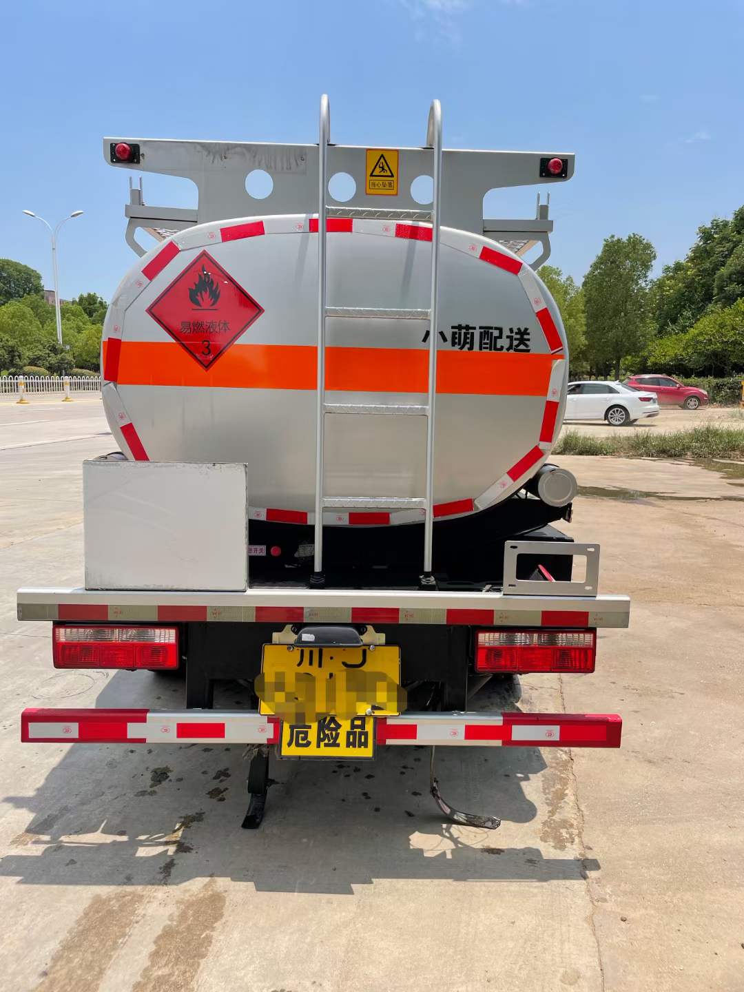 五吨油罐车 新车 二手的价格  不担心质量  加油车  运油车
