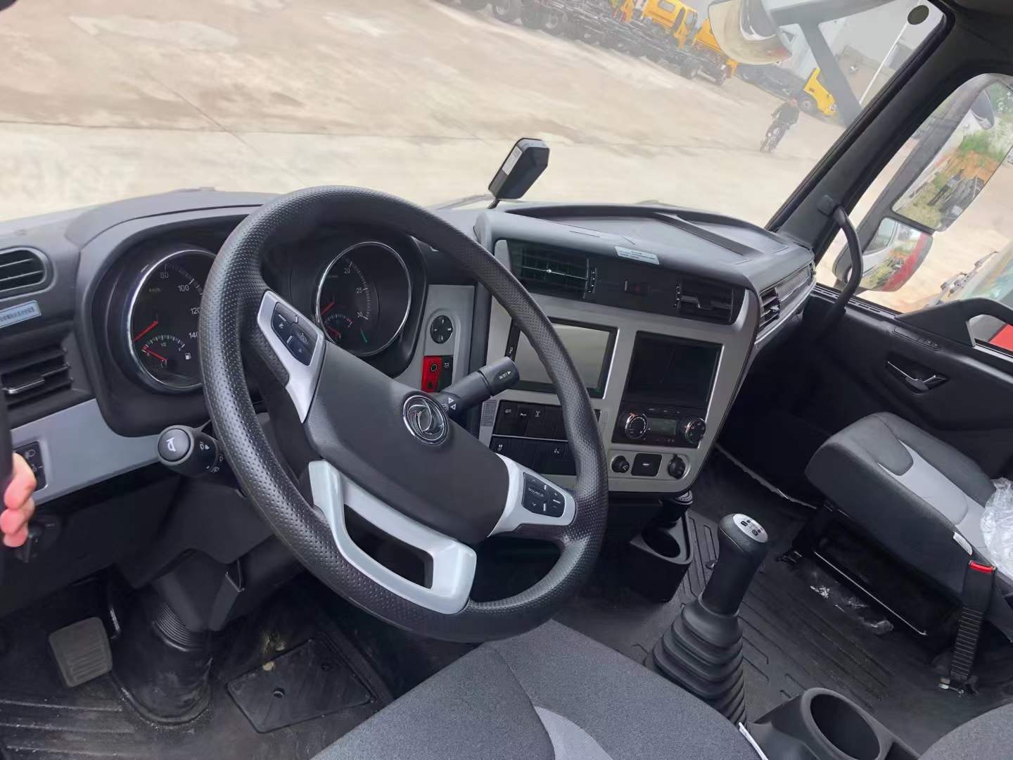 油奔奔流动加油车 全国招商加盟 前四后八油罐车