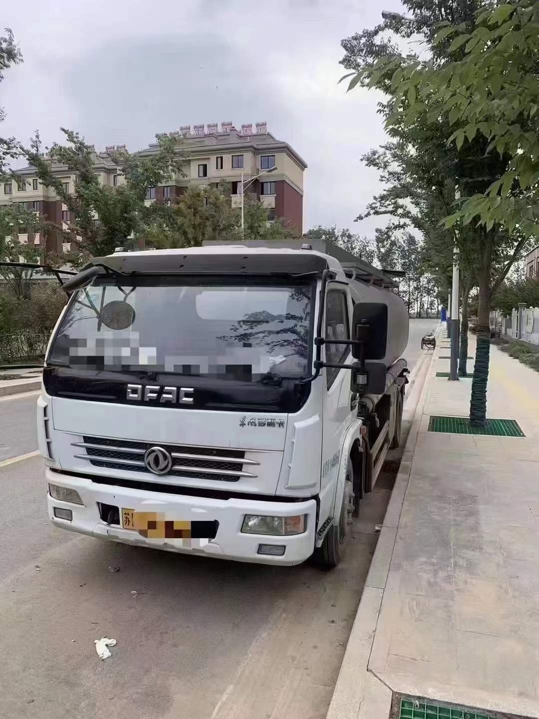 二手十吨供液车 价格便宜 质量还不错  二手减水剂运输车  二手食用油运输车