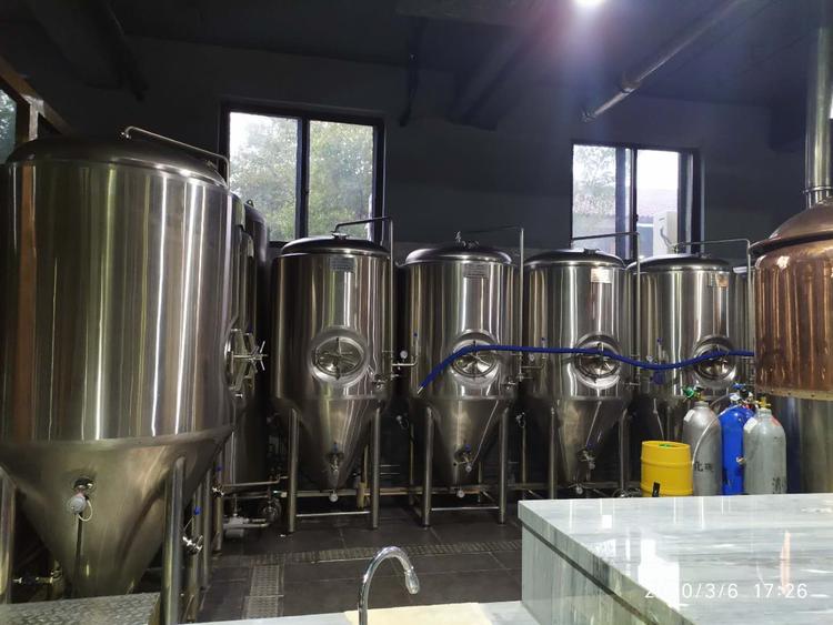 江苏1吨啤酒设备全套配置自动化啤酒设备生产厂家  全套啤酒设备配置  自动化啤酒设备厂家