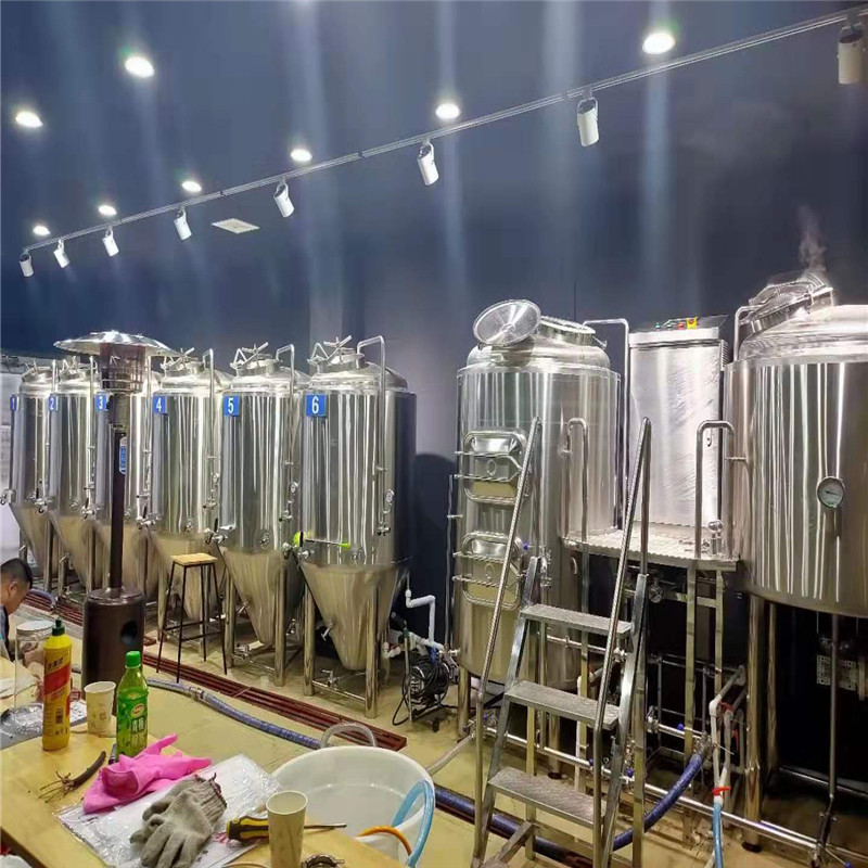 生产酿造啤酒的设备有哪些日产5吨啤酒设备厂家