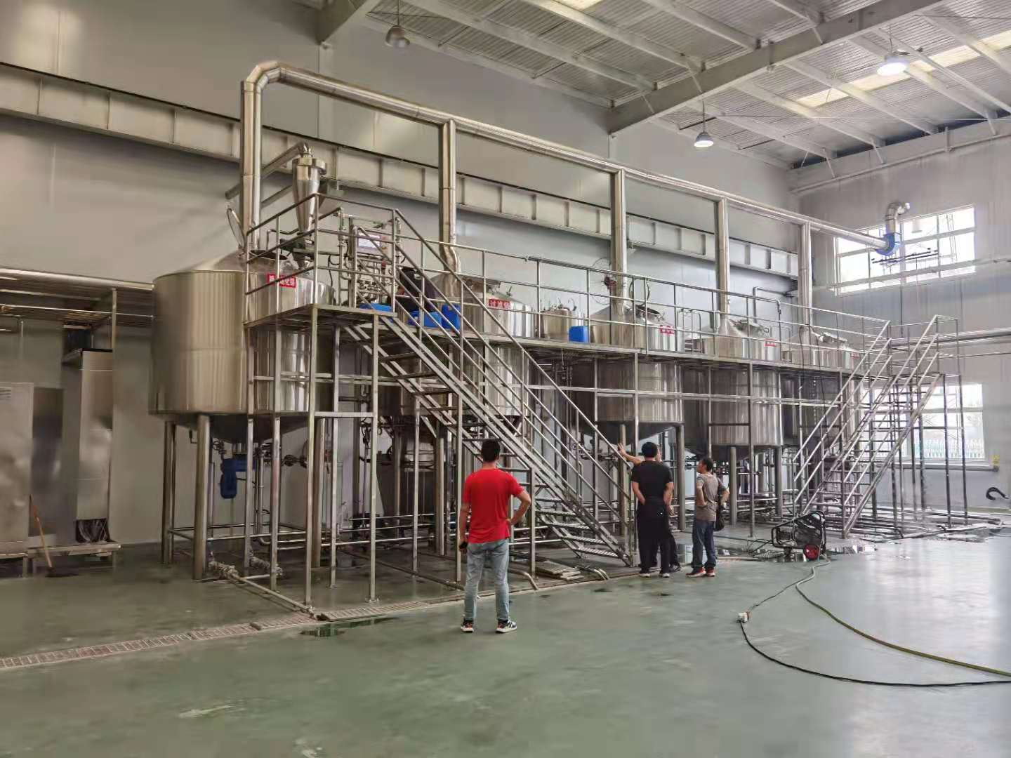 黑龙江大型啤酒厂酿酒设备日产3吨自动化啤酒设备  日产3吨啤酒设备  黑龙江啤酒厂啤酒设备