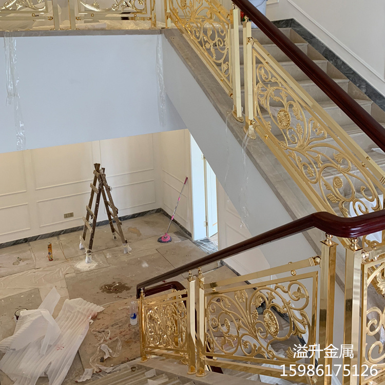 旋转铜艺扶手尽显时髦欧式魅力  韩式楼梯铝雕花护栏  弧形旋转楼梯护栏  别墅高档铝雕花楼梯