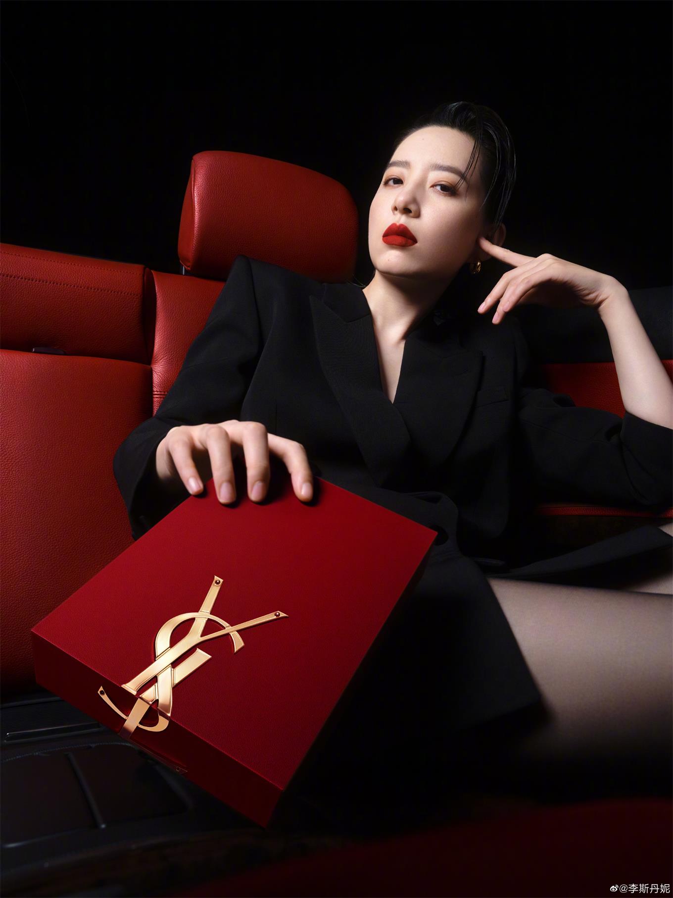 李斯丹妮特别出演《消失的孩zi》 代言翻包植入均可合作  明星翻包  明星代言  明星商务