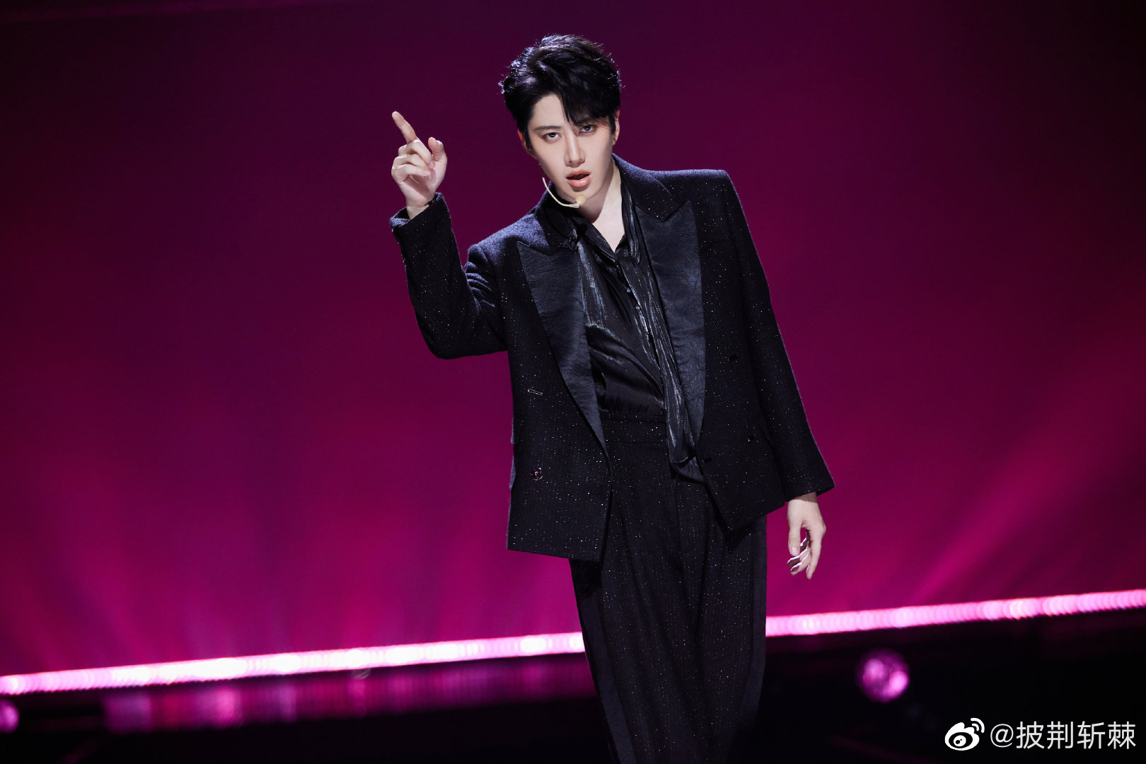 《披荆斩棘2》正在热播 Mike代言商演均可直接沟通  明星翻包  明星代言  明星商务