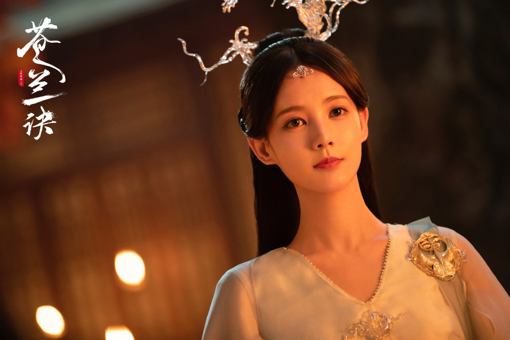 《苍兰诀》“司命”李一桐8月有媒体拍摄可合作  明星翻包  明星植入  明星商务