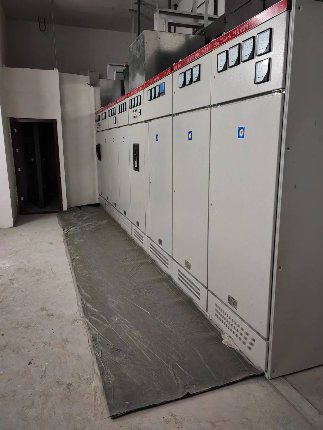 低压动力配电柜   GGD低压成套开关柜  低压配电柜价格