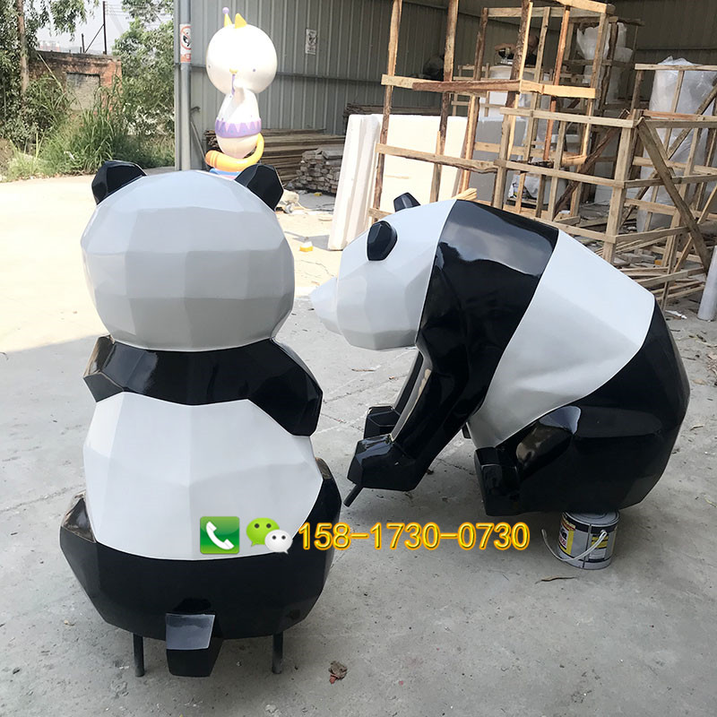 创意玻璃钢抽象熊猫雕塑树脂纤维切面熊园林公园摆件  玻璃钢熊猫雕塑  玻璃纤维动物造型  切面抽象熊小品