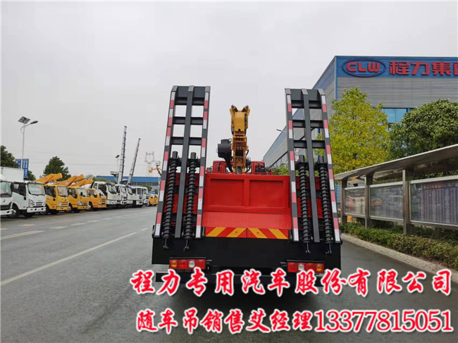 18吨陕汽前四后八拉挖机随车吊带爬梯25吨拉挖机  前四后八随车吊