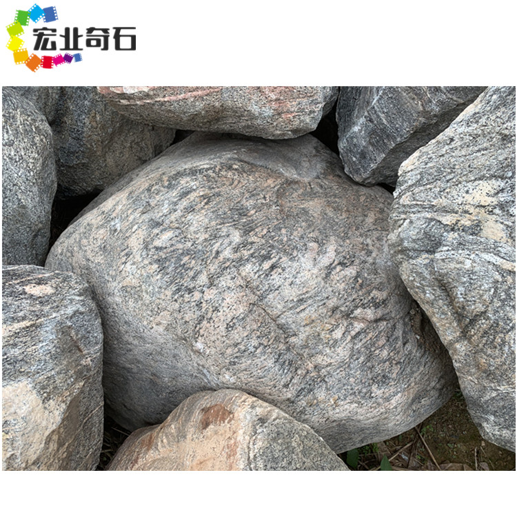 泰山石的应用—新中式园林庭院  泰山石多少元一吨