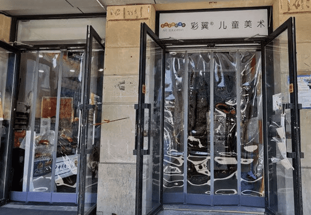 批发销售四季隔离透明磁条自吸软门帘&nbsp;&nbsp;磁吸门帘&nbsp;&nbsp;自吸门帘