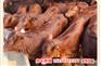 今日新闻：云南迪庆200斤黄牛犊肉牛养殖场