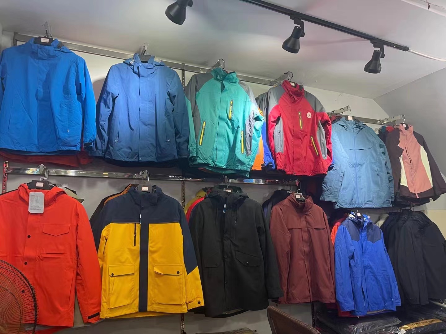 西安冬季工作服定制 可定制LOGO  志愿者马甲  广告服定制