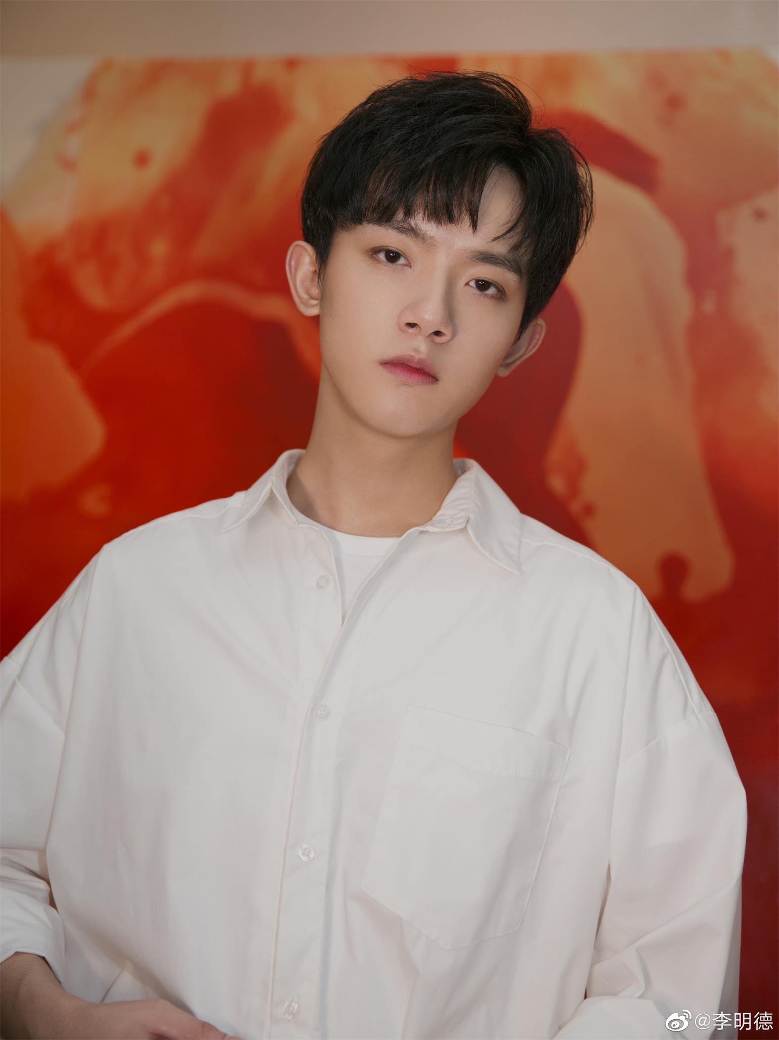 李明德代言商演翻包植入可合作 李明德商务推广  明星代言  明星商演  明星商务