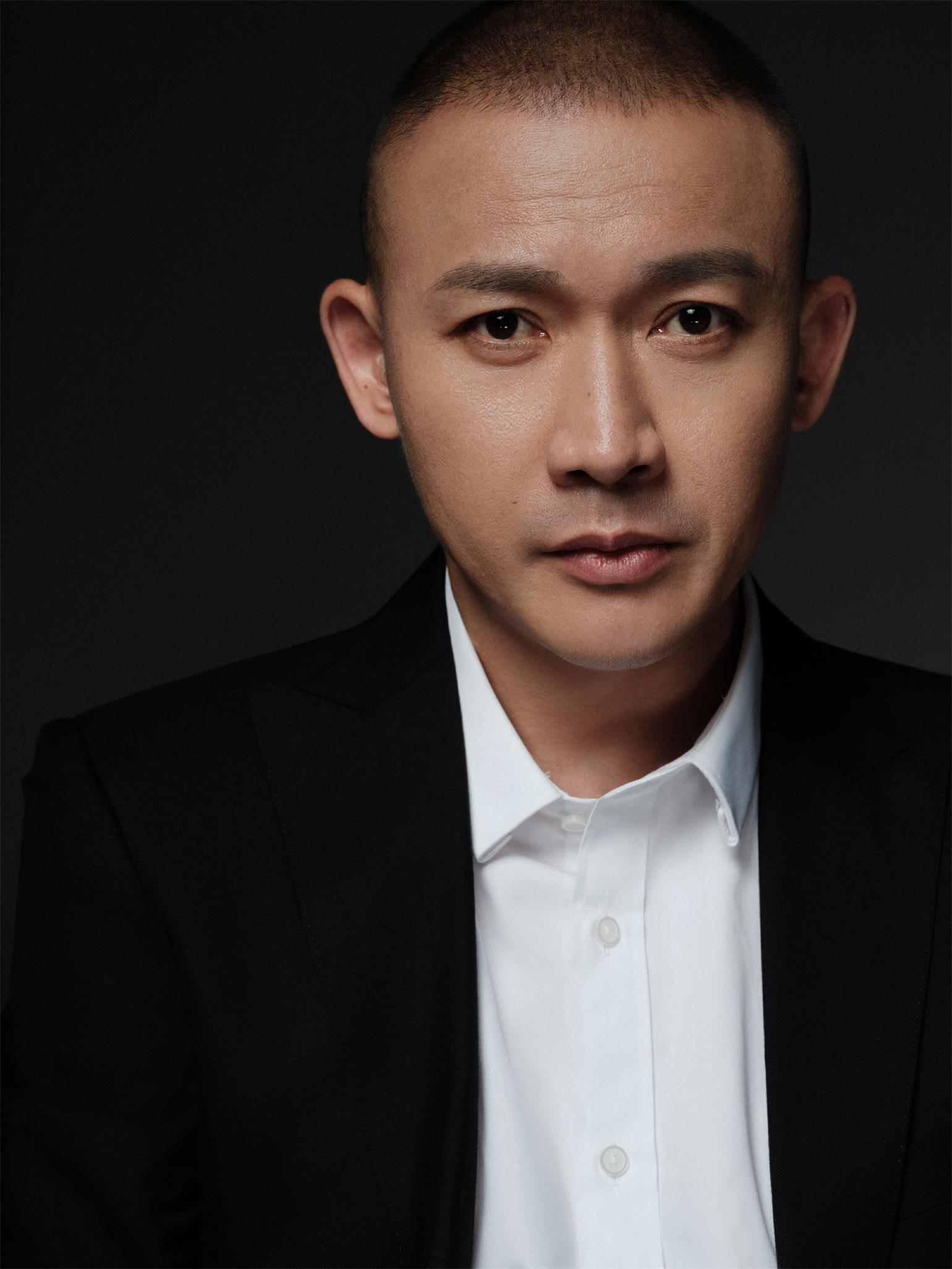 聂远翻包植入商演代言均可合作 聂远商务推广  明星翻包  明星代言  明星商务