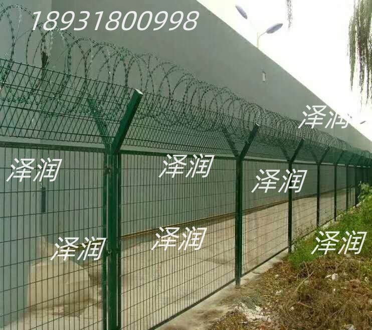 河北饶阳泽润机场护栏Y型安全防御网隔离栅刀片刺绳