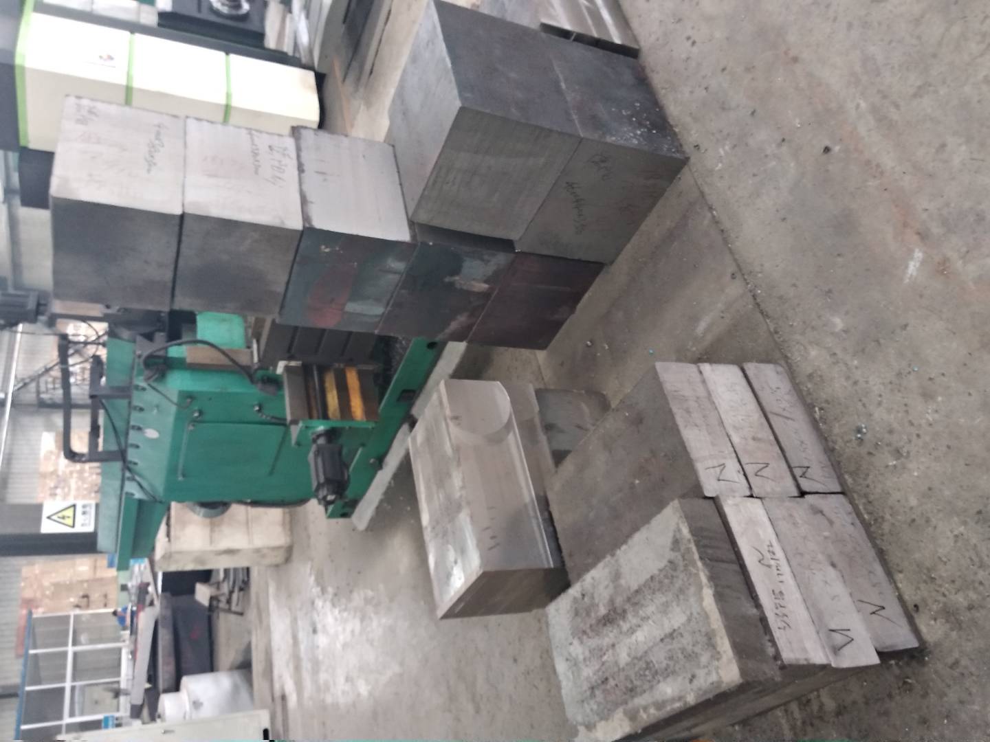 鲁锻 H13热作模具钢 H13圆钢 方钢扁钢 可加工定制
