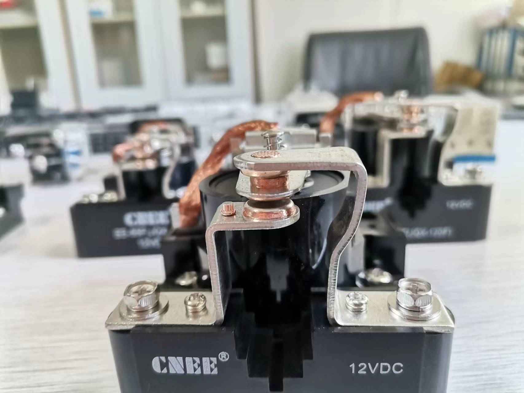 深圳厂家供应磁保持12V  10A路灯继电器含85%银触点  磁保持继电器  复合触头