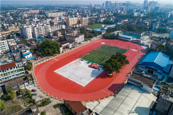 硅PU的造价成本怎么算  塑胶跑道  杰锐