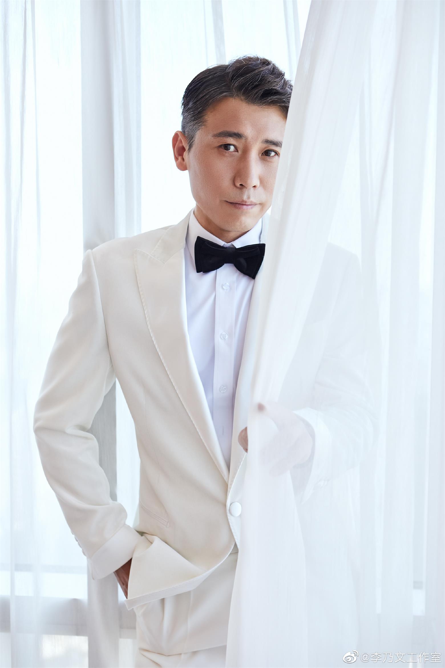 李乃文代言商演均可合作 李乃文祝福视频  明星翻包  明星代言  明星商务