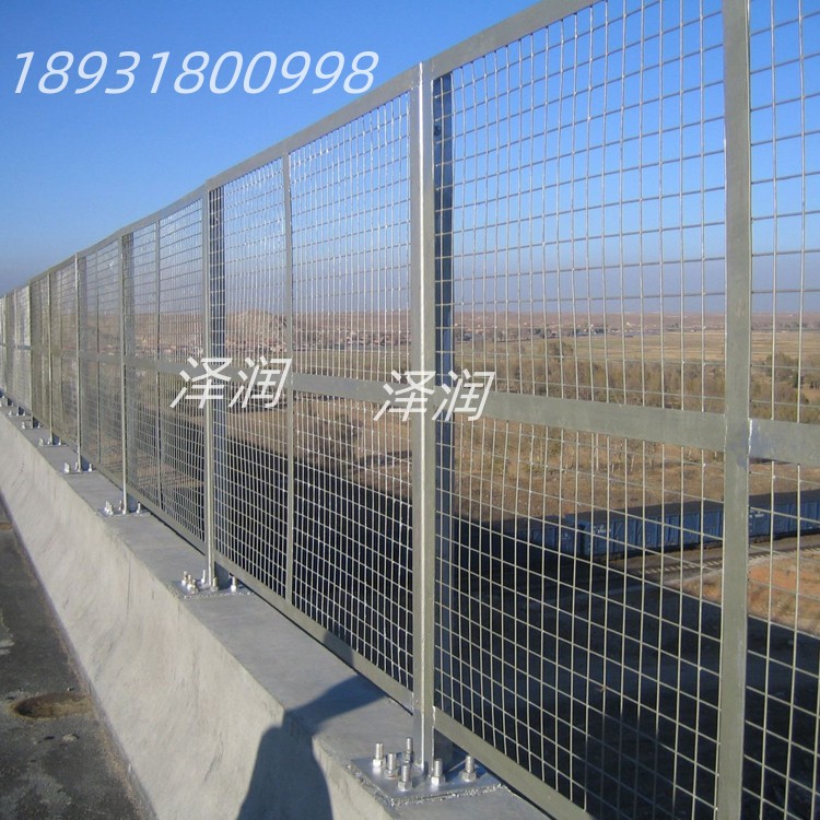 河北饶阳泽润定制双边丝护栏框架网护栏车间隔离网