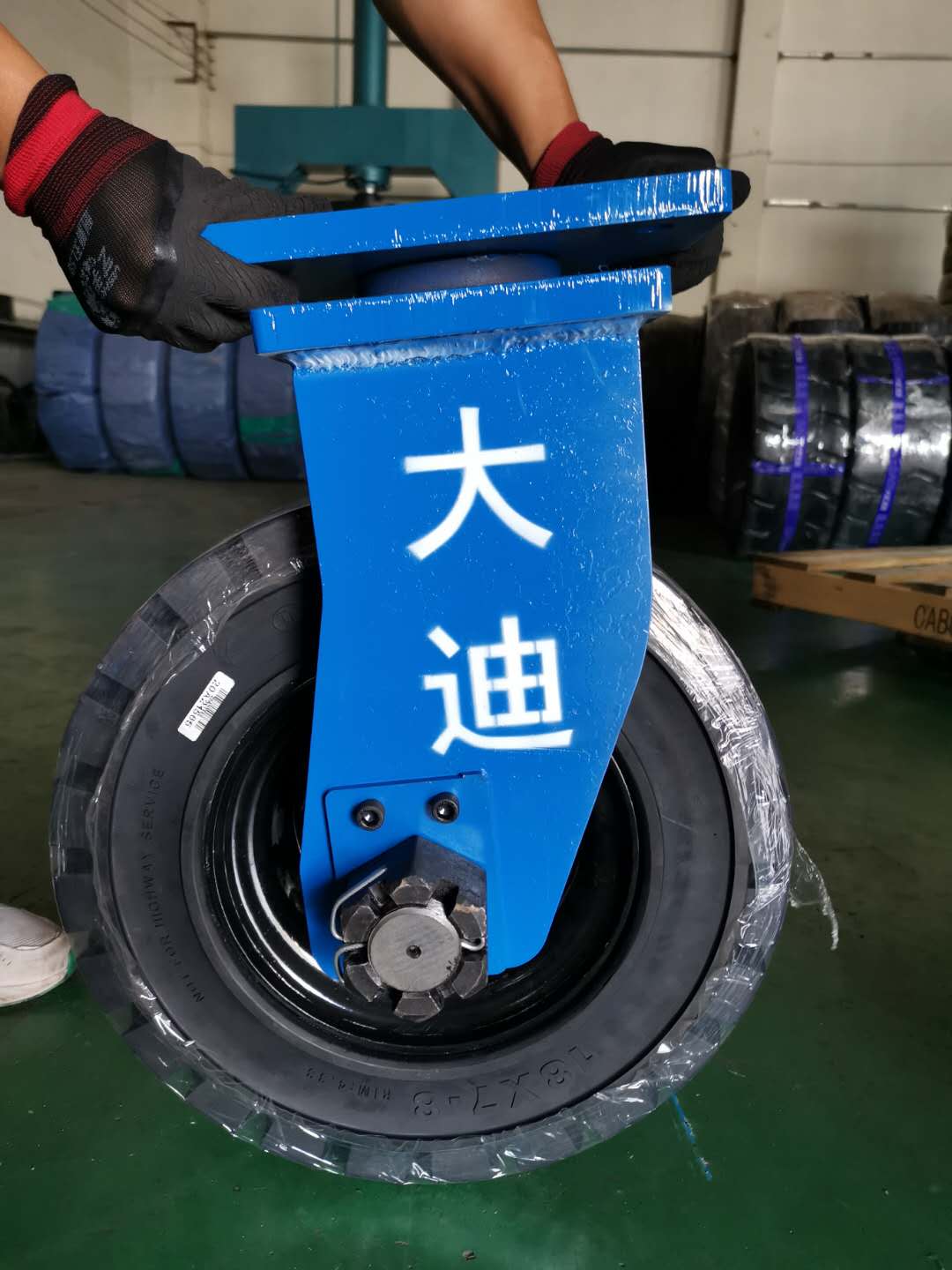 拖车转运车实心轮可定制万向定向轮及车轴450x150  拖车轮胎  万向轮胎  定向轮胎